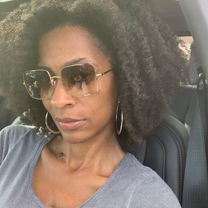 Meet your Posher, Ericha